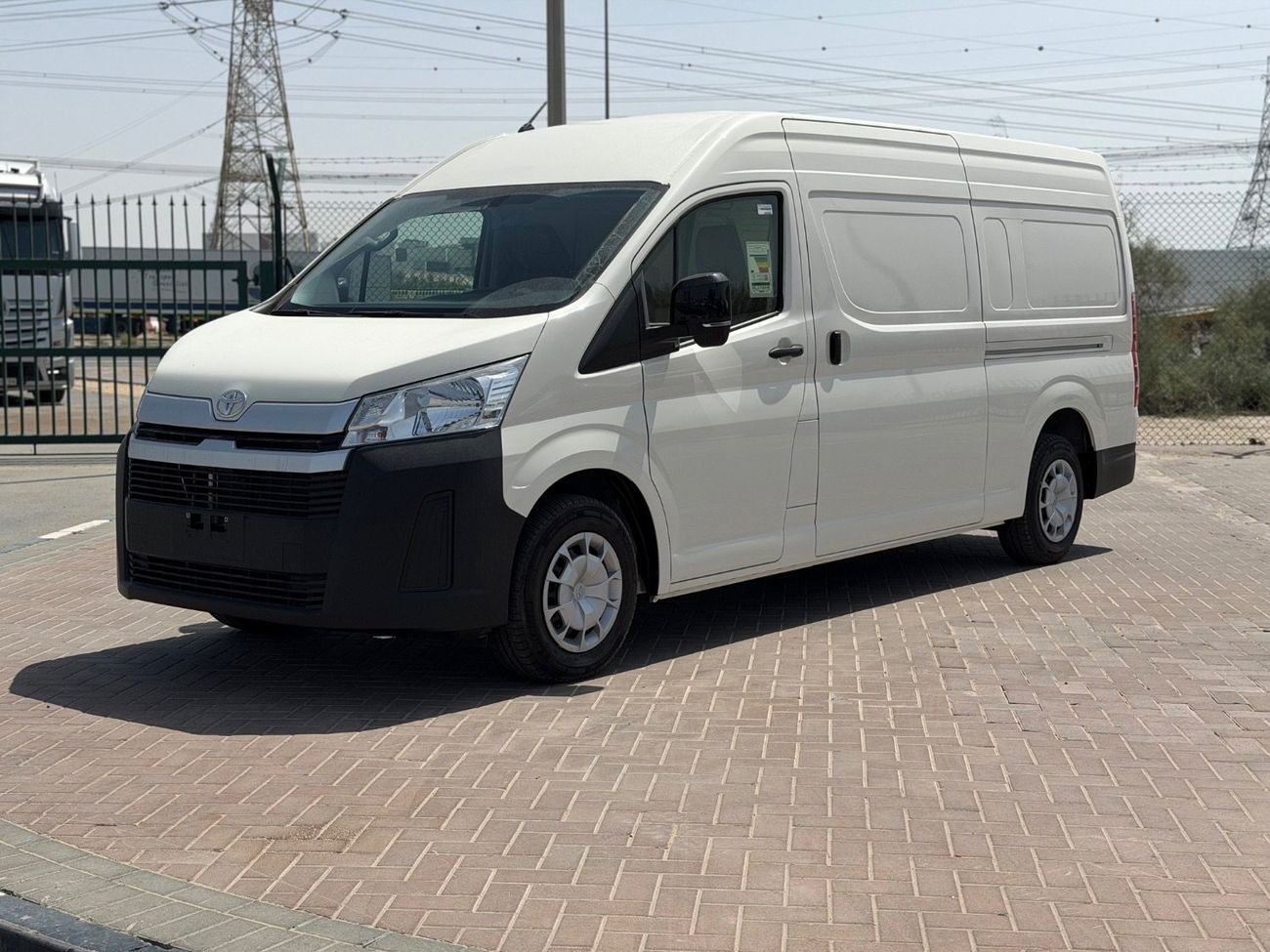 تويوتا هاياس Toyota Haice 3.5L Cargo manual 2026