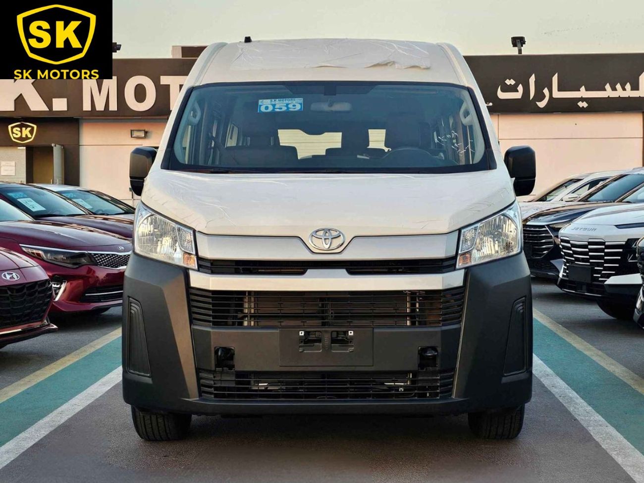 Toyota Hiace DX PASSENGER / 3.5L V6 PETROL / A/T / DUAL HEATER / DVD+CAMERA (CODE # HR3ADA)