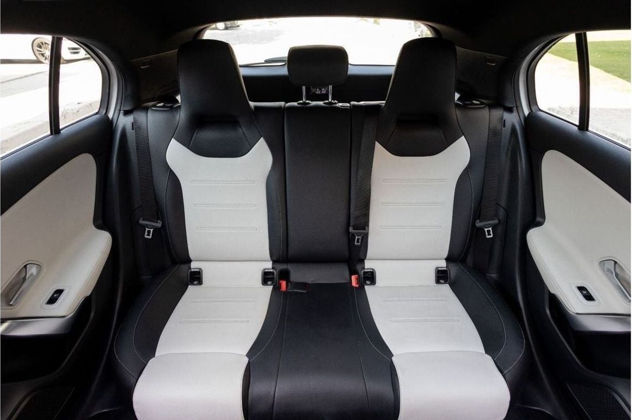 مرسيدس بنز A 250 Sport AMG 2.0L Mercedes-Benz A250 Sport AMG 2019 GCC under Warranty with Flexible Down-Payment.