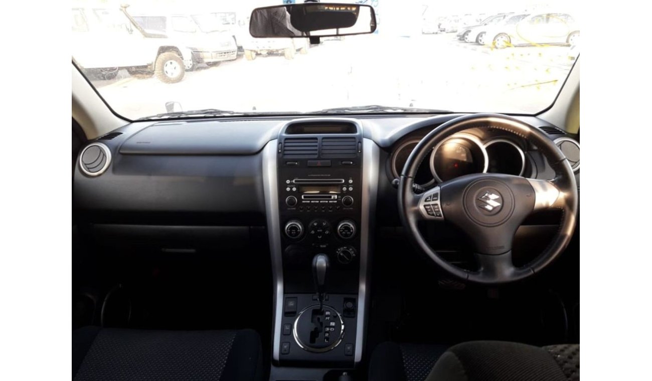 سوزوكي إيسكودو Suzuki Escudo RIGHT HAND DRIVE (Stock no PM 384 )