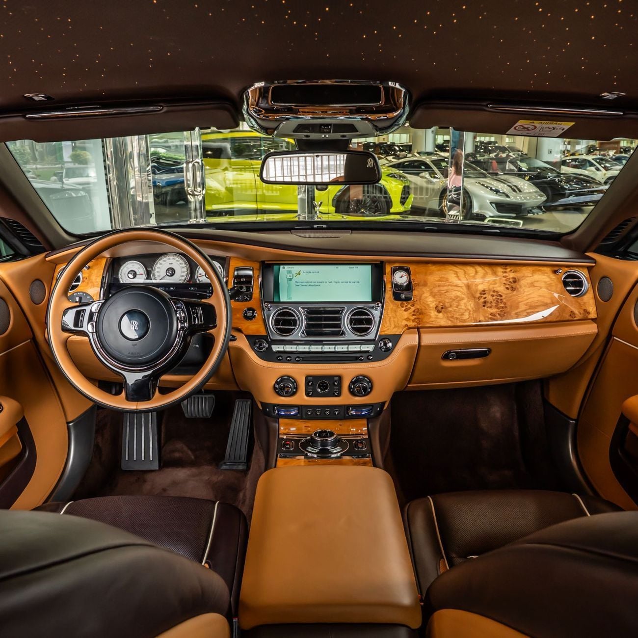Rolls Royce Wraith STD 2017 | ROLLS ROYCE WRAITH | 3 BUTTONS | STAR LIGHT | 45,000KM | GCC