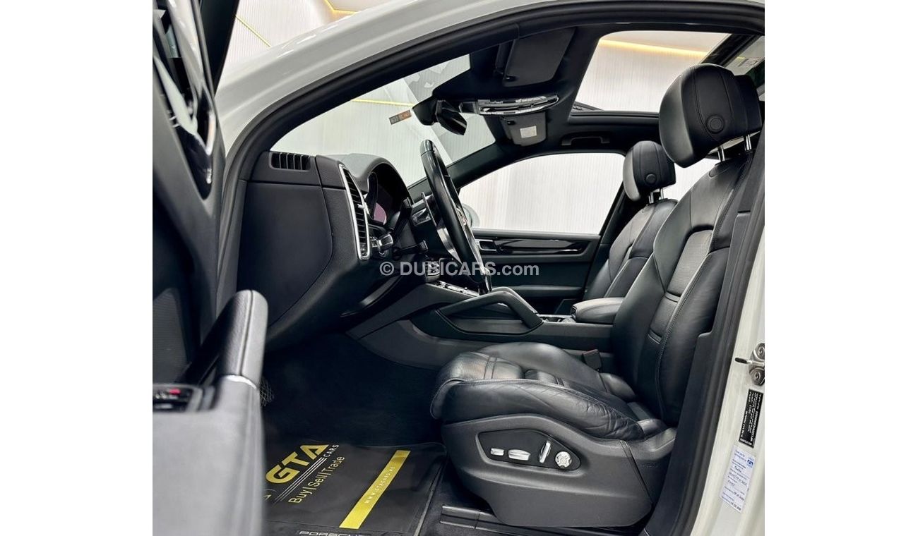Porsche Cayenne Std 2018 Porsche Cayenne, Full Porsche Service History, Warranty, GCC
