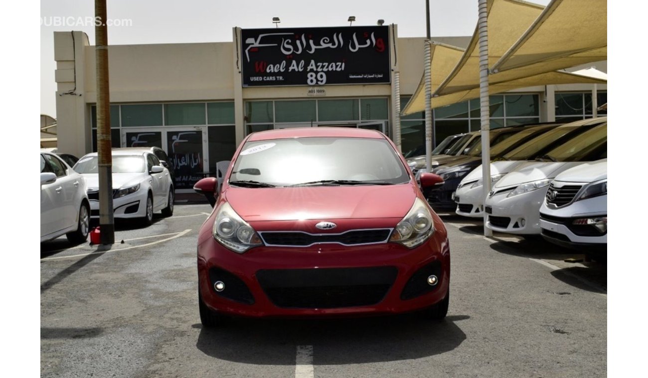 Kia Rio 2013 GCC 1.6 without accident without final dye very clean inside and out agency condition