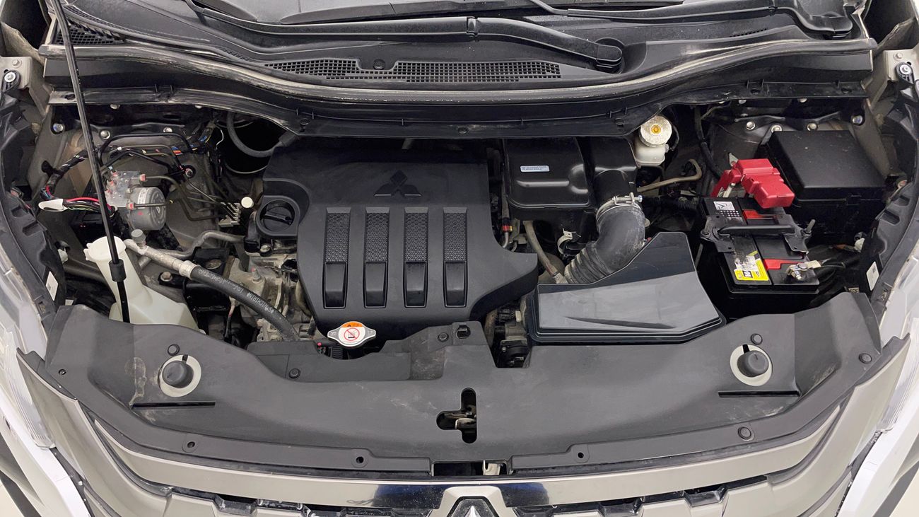 ميتسوبيشي إكسباندر كروس PREMIUM 1.5 | بدون دفعة مقدمة | اختبار القيادة في المنزل