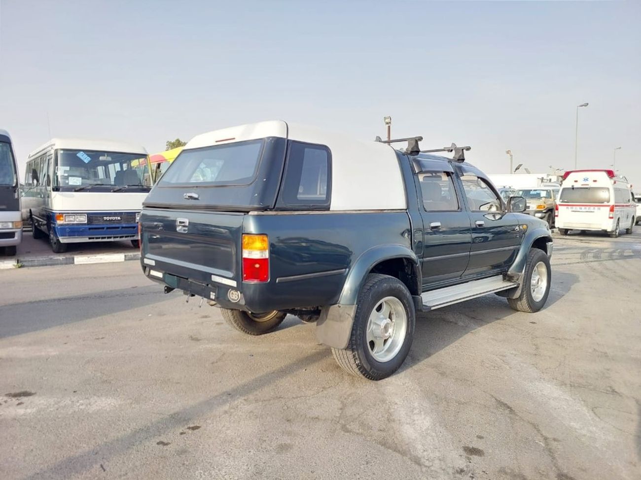 Toyota Hilux TOYOTA HILUX PICK UP RHD 1997 MODEL 2.4 L DIESEL AUTOMATIC(PM02314)