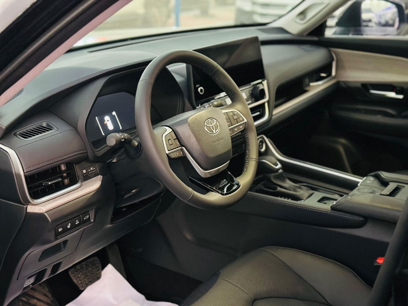 تويوتا جراند هايلاندر LIMITED PETROL