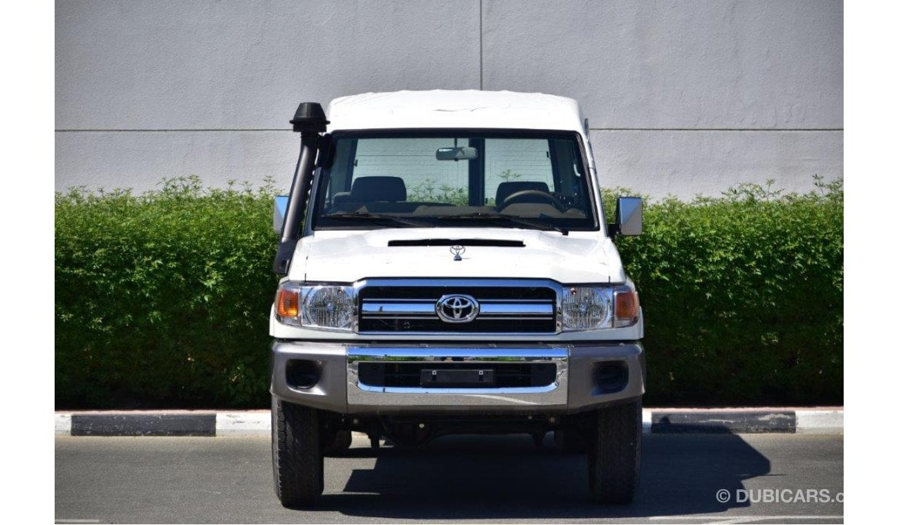 Toyota Land Cruiser 70 78 LONG WHEEL BASE HARD TOP V8 4.5L TURBO DIESEL 4WD 9 SEAT MANUAL