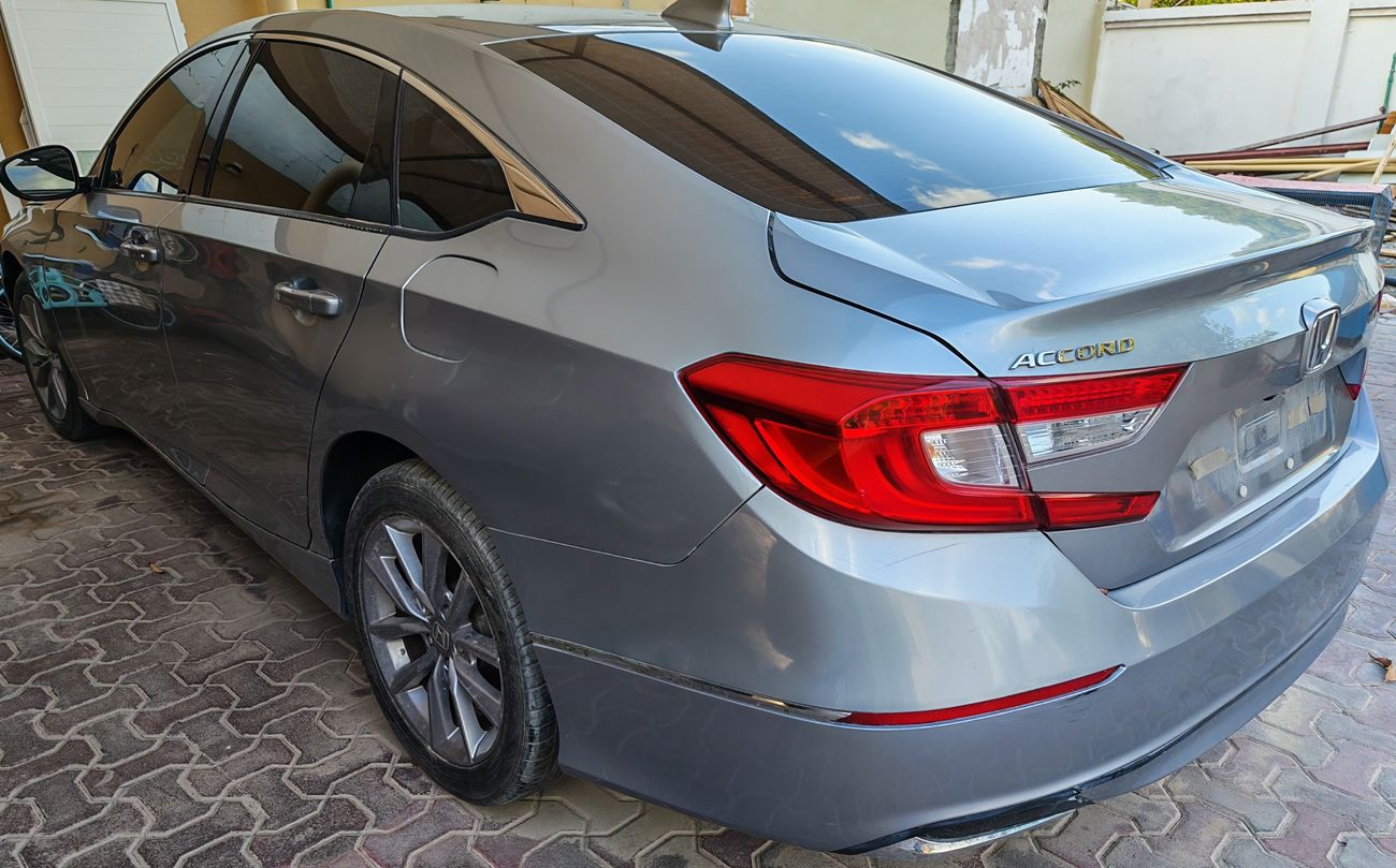 Honda Accord EX 1.5L