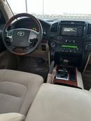 تويوتا لاند كروزر تويوتا لاندكروزر GXR V8 خليجي 2012 محول 2015