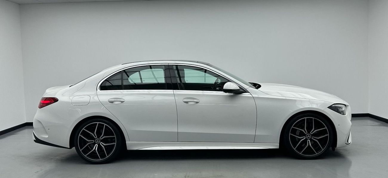 مرسيدس بنز C 200 Premium 2.0L 2022 Mercedes Benz C200 AMG Premium Plus, 2027 Mercedes Warranty + Service Pack, Very L