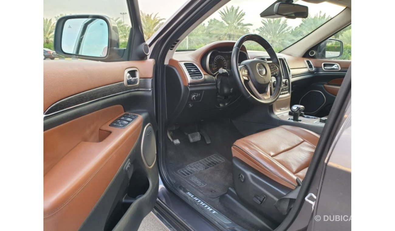 جيب جراند شيروكي Jeep Grand Cherokee Summit 2015 GCC Perfect Condition - Accident Free