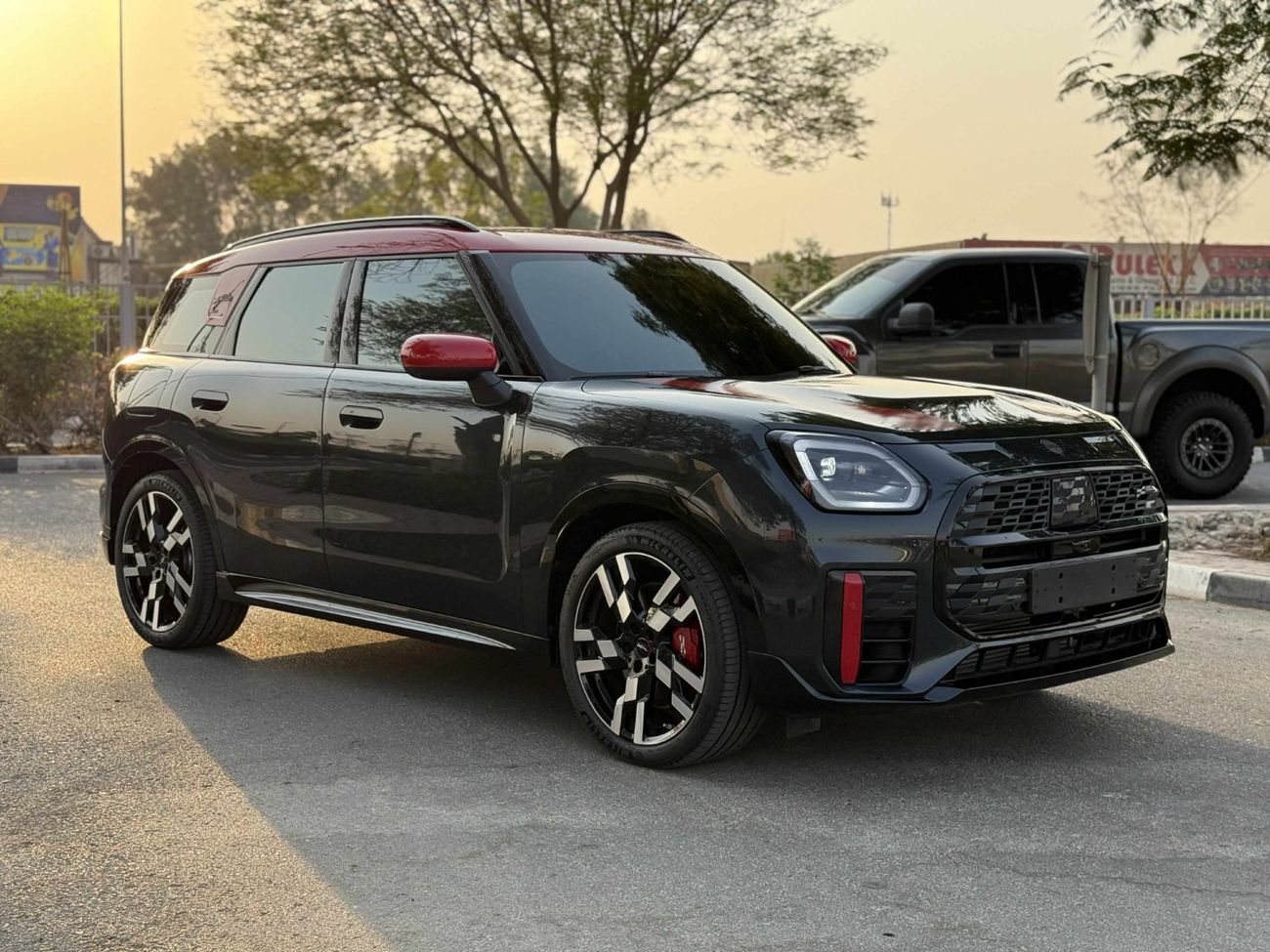 Mini Cooper Paceman GCC SPEC UNDER WARRANTY AND SERVICE