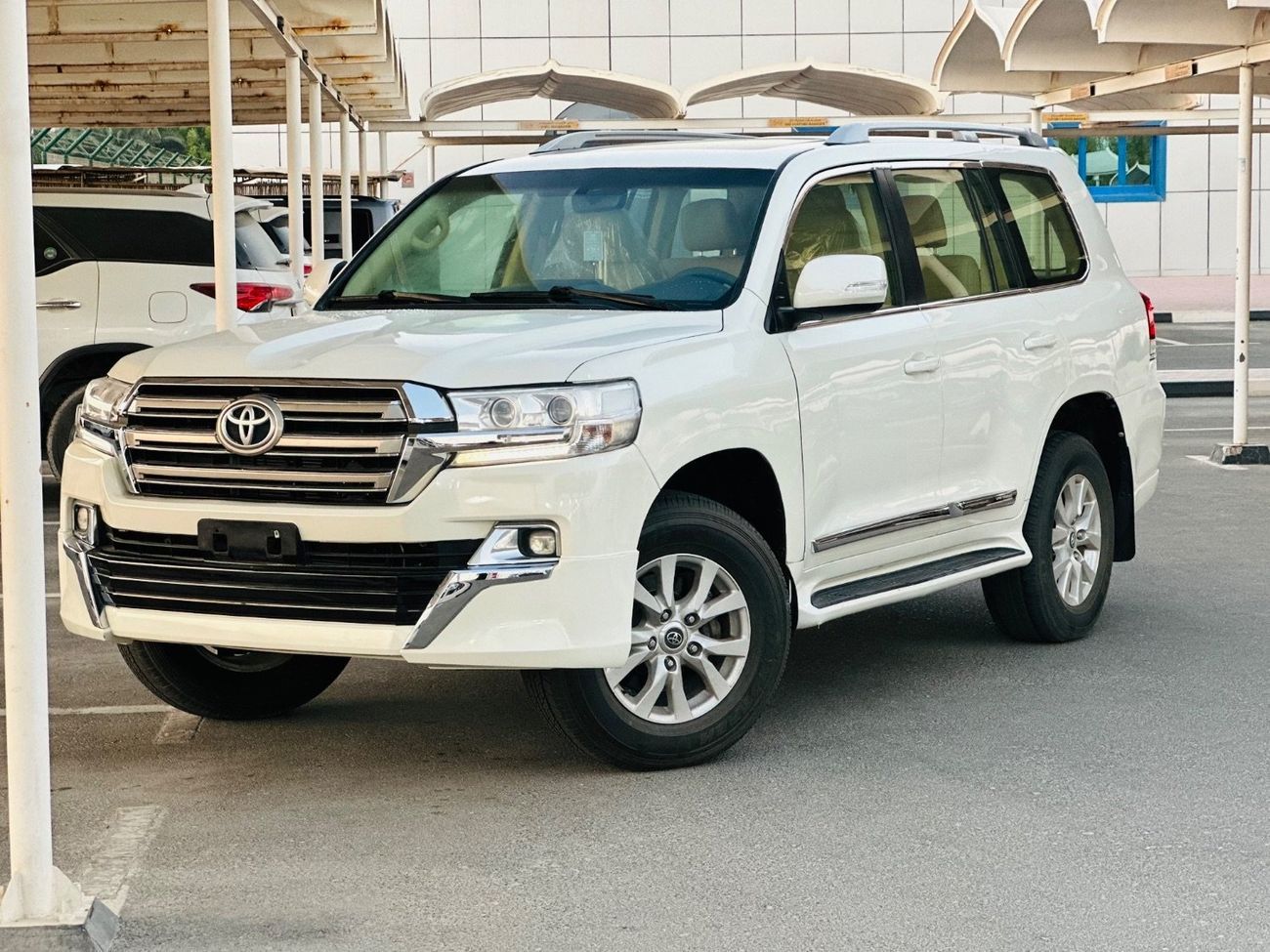 Toyota Land Cruiser GXR 4.0L (271 HP) 4WD