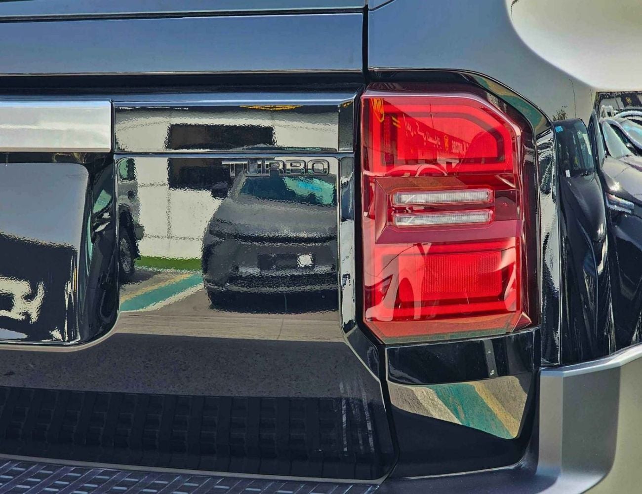 تويوتا برادو ALL ROUNDER || MID OPTION || 2.4L PETROL V4 || LETHAER WITH DRIVER PWR SEAT || COOL BOX (CODE#PPARS)