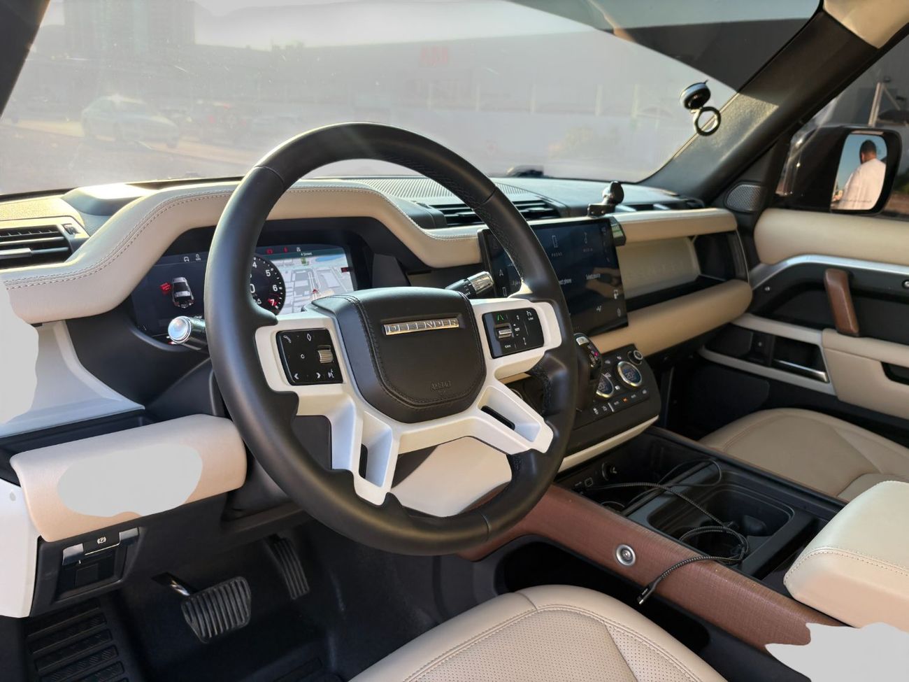 Land Rover Defender P400 90 HSE 3.0L (5 Seater) I6 TURBO A/T | 2021 | GCC SPECS | AED 3,350 per month