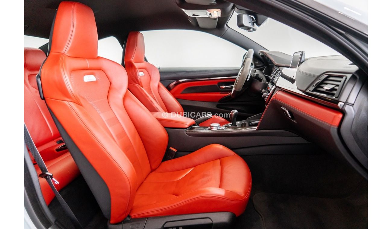 BMW M4 Std 2016 BMW M4 Coupe / Akrapovic Exhaust / Full-Service history