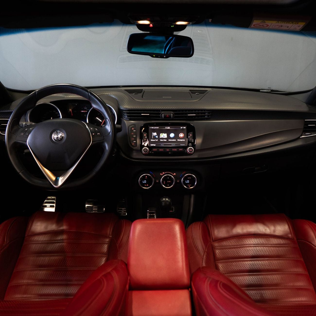 Alfa Romeo Giulietta AED 861 pm • 0% Downpayment • Alfa Romeo Giulietta Veloce 2021 • Agency Warranty