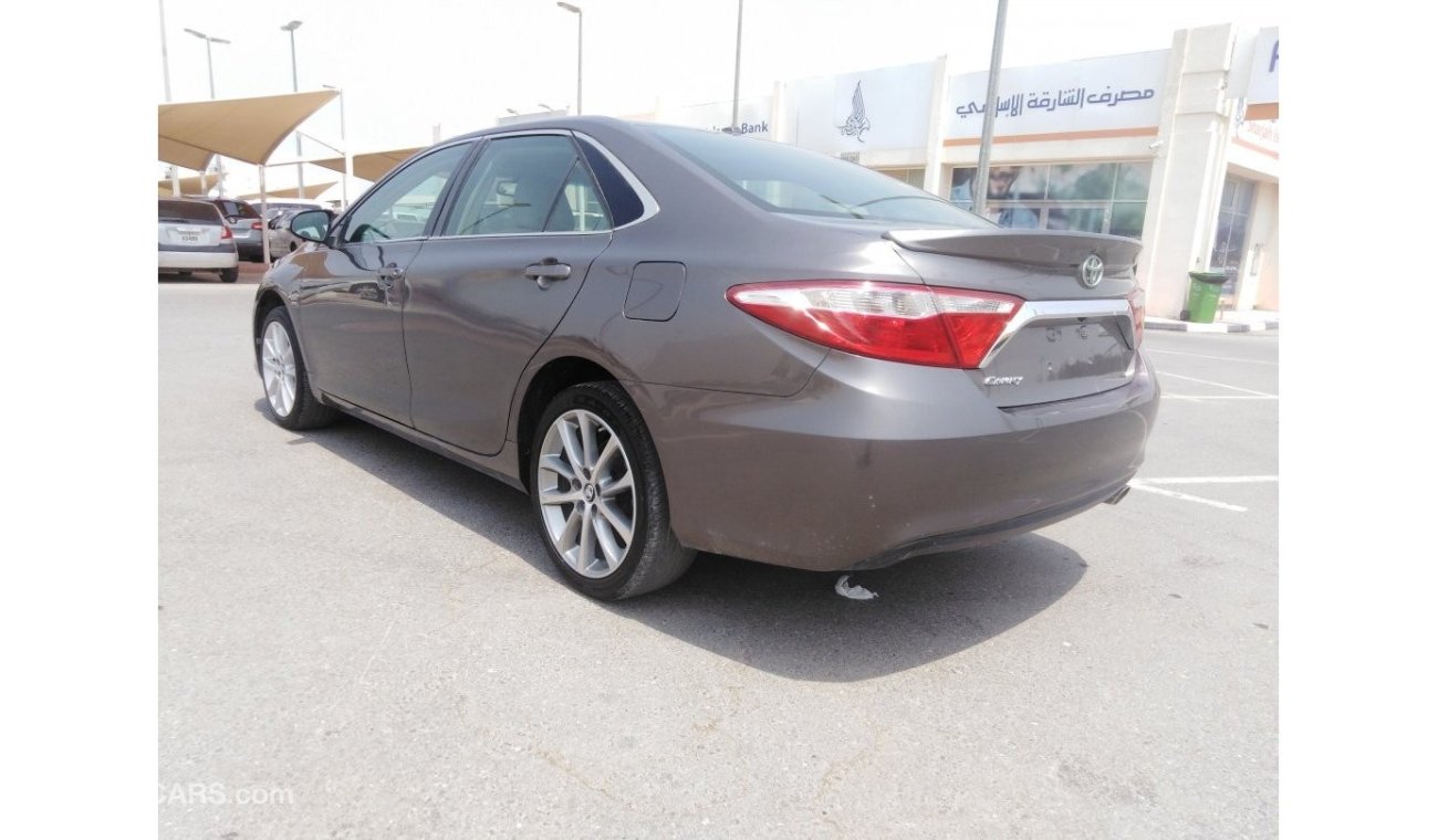 Toyota Camry Toyota camery 2017 custom paper very good condition