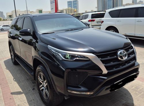 Toyota Fortuner EXR 2.7L (164 HP)