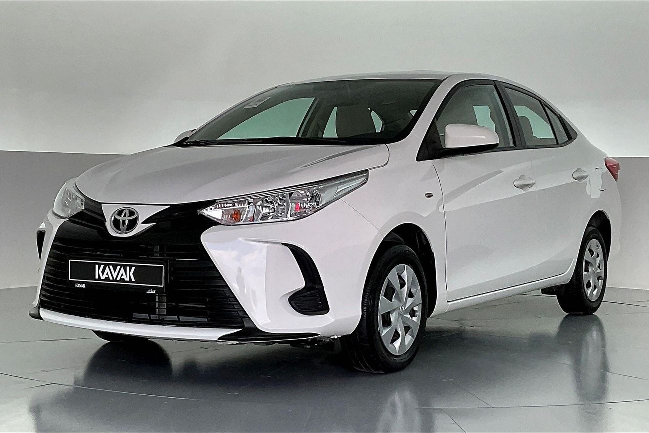 Toyota Yaris SE / E