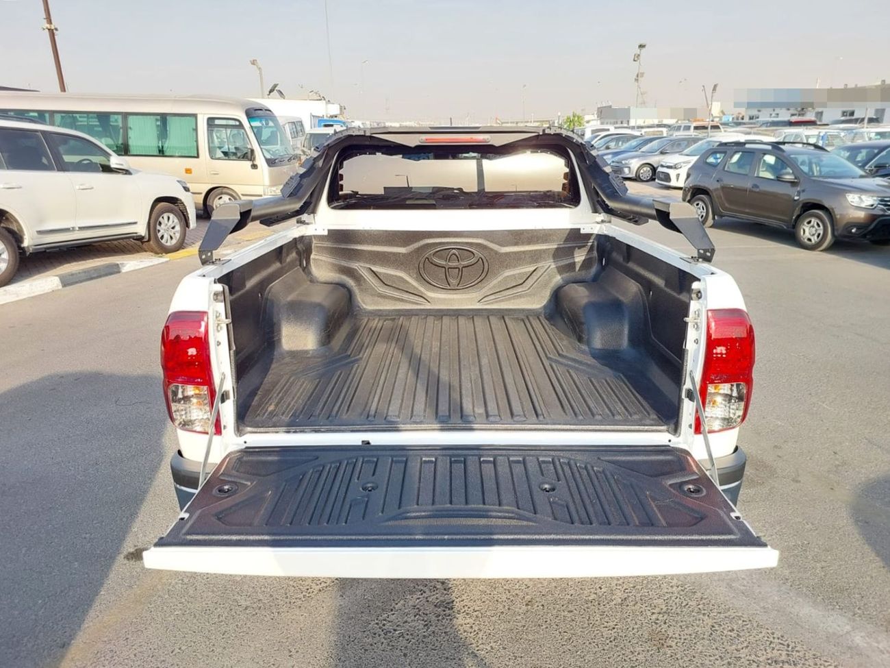 Toyota Hilux TOYOTA HILUX PICK UP RHD 2019 MODEL 2.8 L DIESEL AUTOMATIC(PM21706)