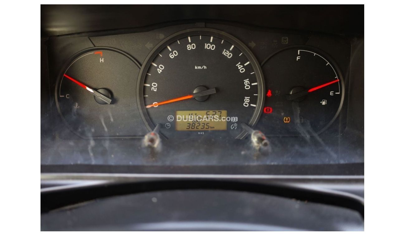 Toyota Hiace GL - Standard Roof M/T - Petrol | GCC Specs - Well Maintained Dry Delivery Van
