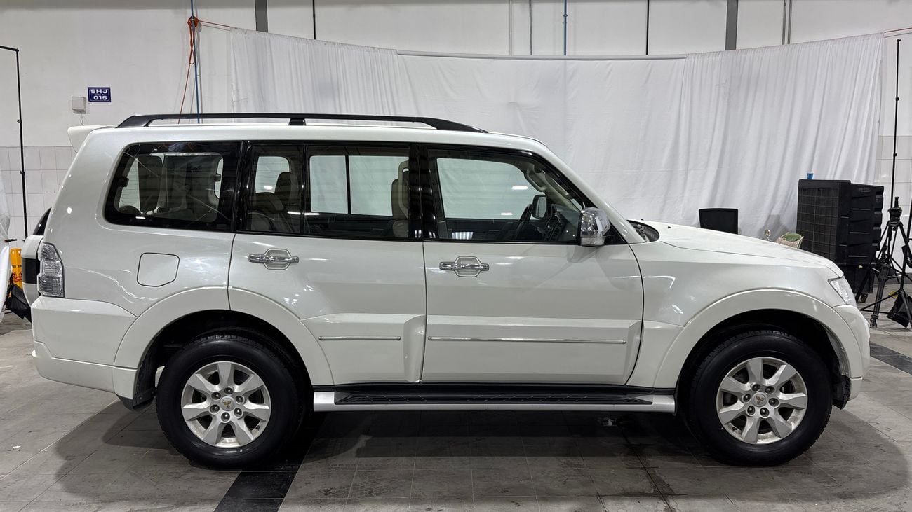 ميتسوبيشي باجيرو GLS MIDLINE 2020 GLS MID | AED 944/Month | 0 DP | 30 Day Return | Warranty | Service History