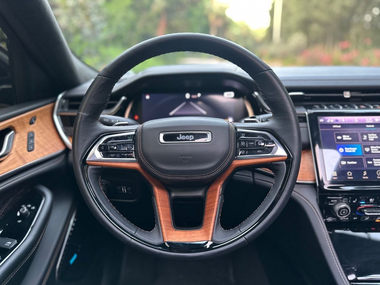 Jeep Grand Cherokee 2022 Jeep Grand Cherokee L Summit Reserve | 3.6L V6 | 6-Seater Luxury | Perfect Condition