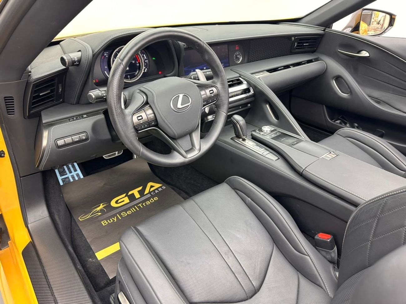 لكزس LC500 كابريوليه 2021 Lexus LC500 Carbon Cabriolet, 1 Year Warranty Unlimited KM, Excellent Condition