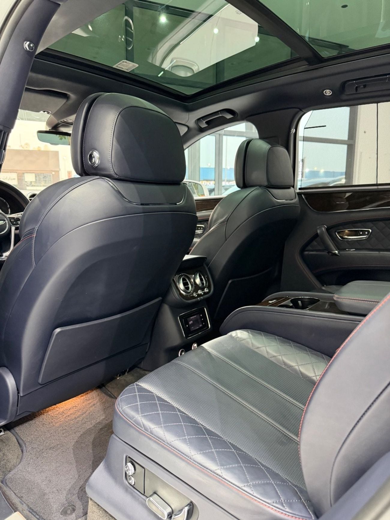 Bentley Bentayga FIRST EDITION