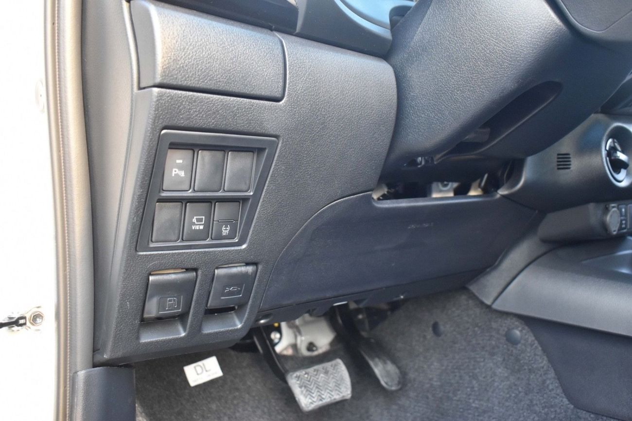 تويوتا هيلوكس 2025 TOYOTA HILUX ADVENTURE 4.0L V6 PETROL FULL OPTION