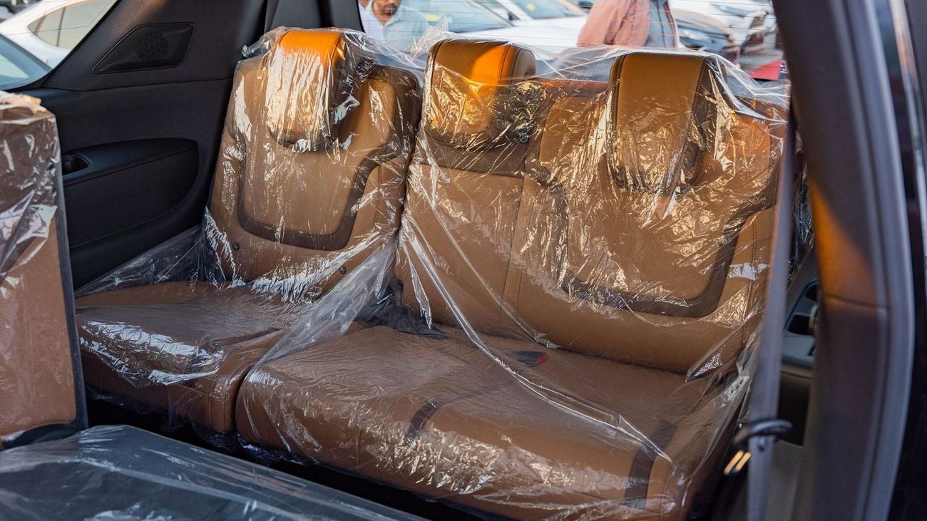 نيسان باترول 2026 Nissan Patrol Titanium 3.5L Twin Turbo AT Petrol (Black-Tan)