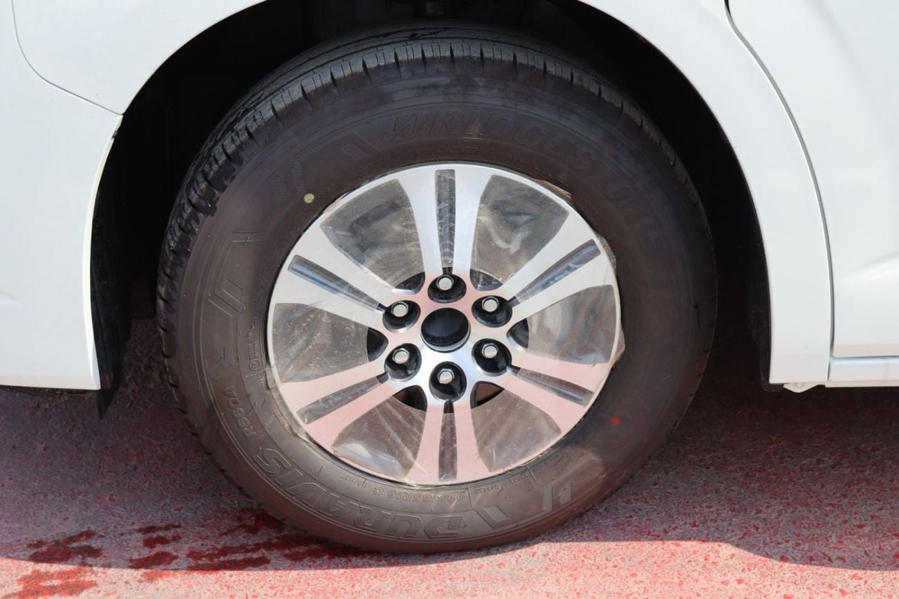 Toyota Hiace DLS - STD ROOF DLS -High Roof Commuter 2.8L M/T