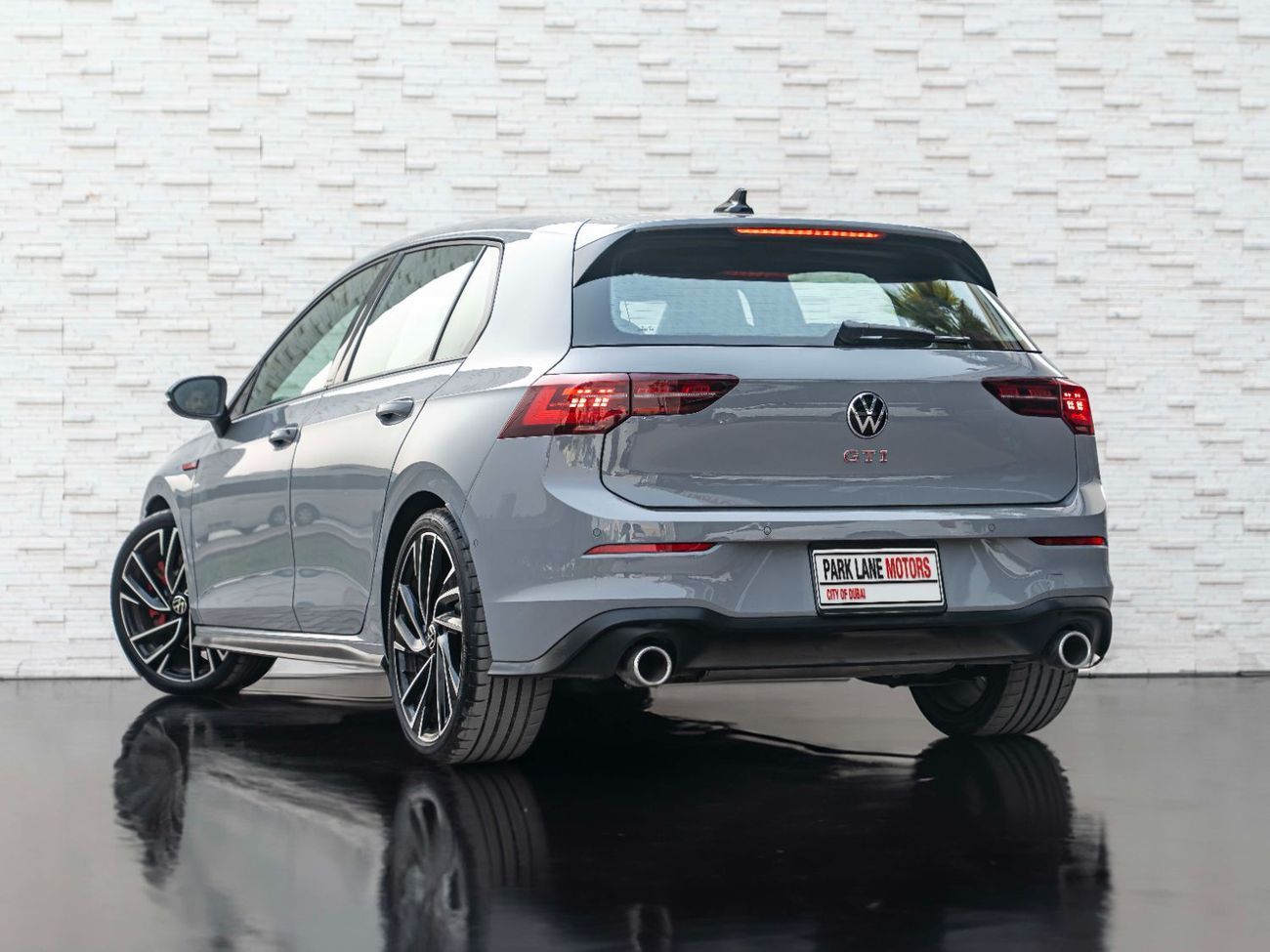 Volkswagen Golf GTI Sport 2.0T