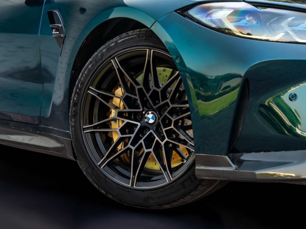 BMW M4 COMPETITION