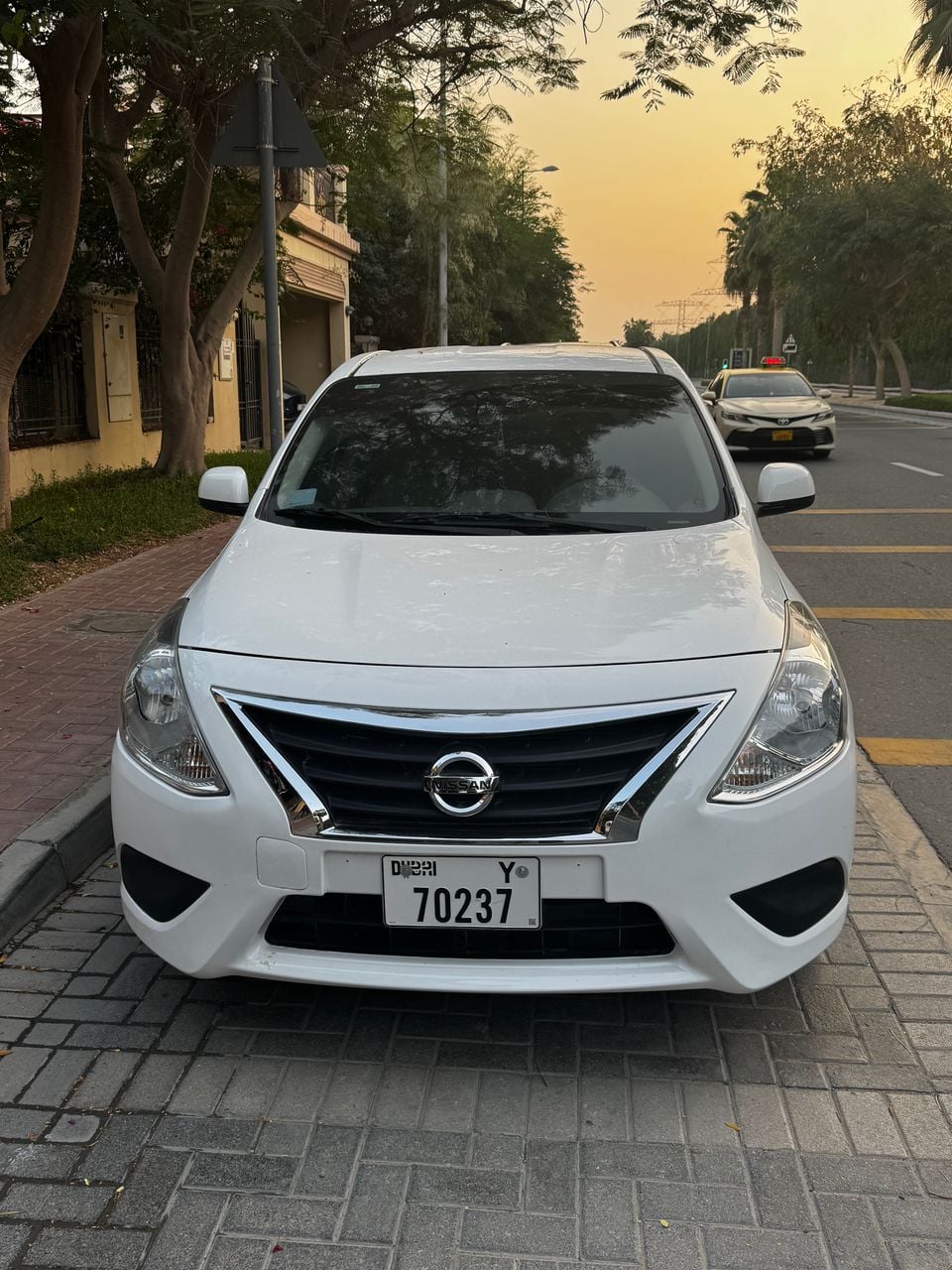 Nissan Sunny SV