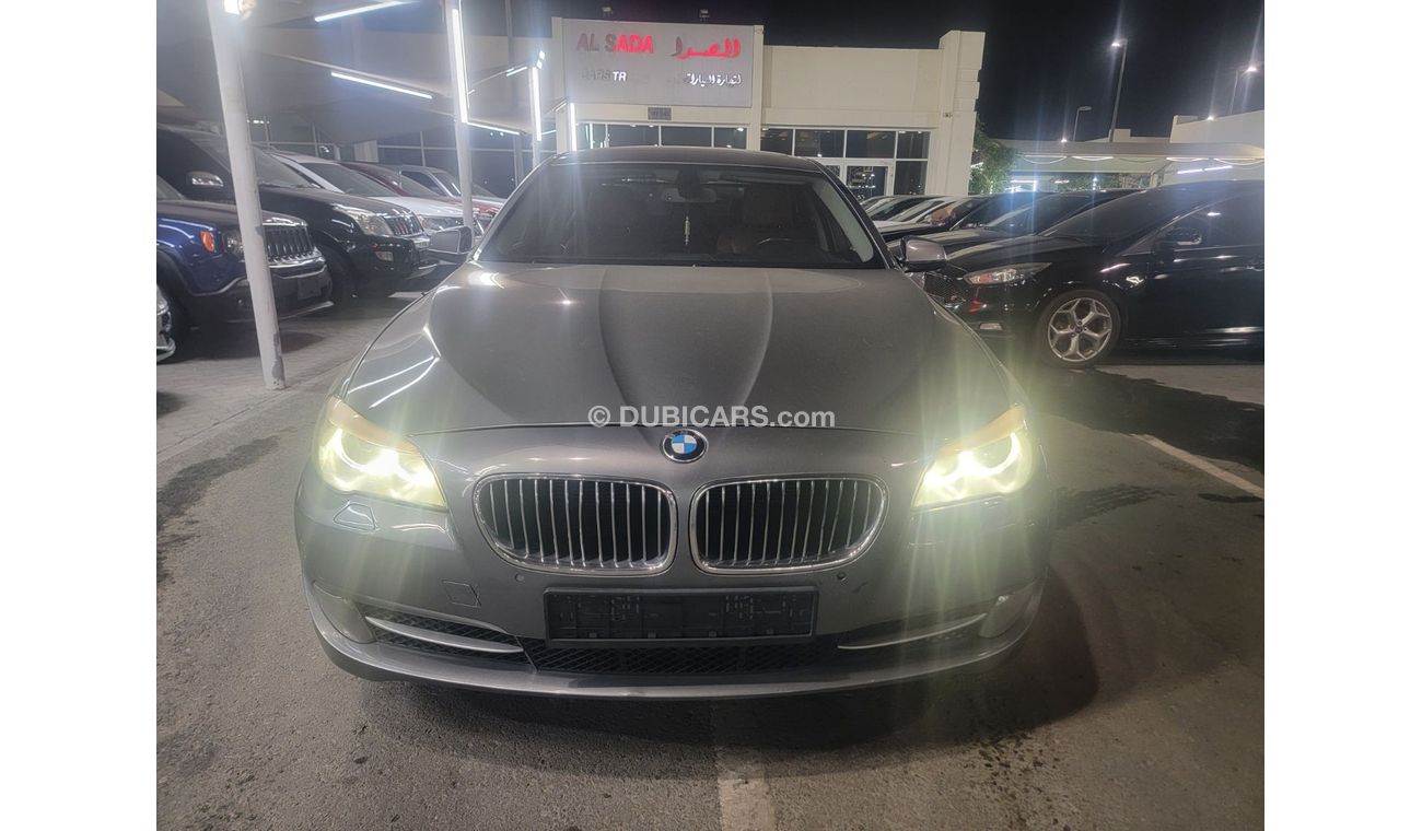 بي أم دبليو 528i اكزكيتيف