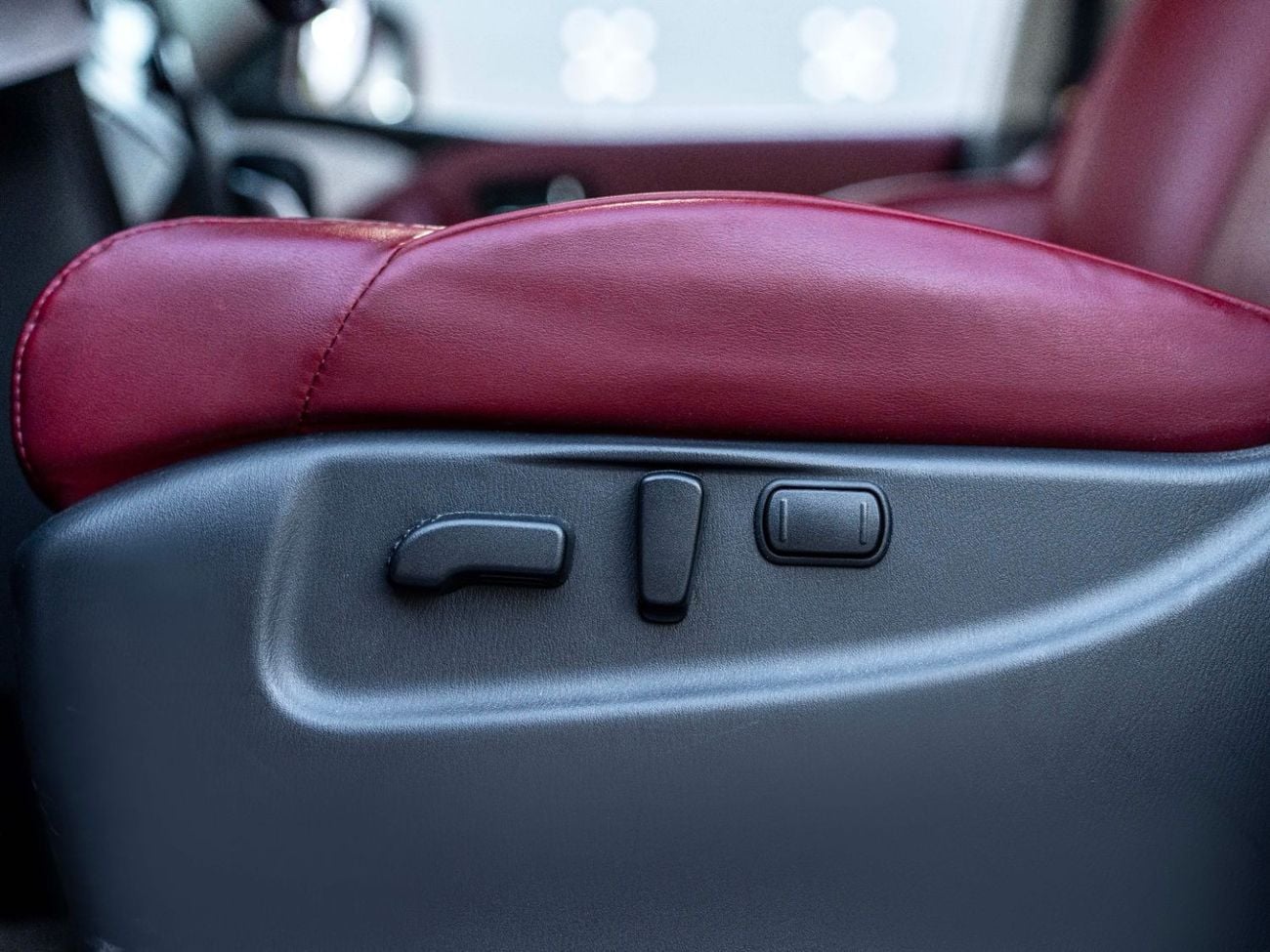 نيسان باترول AED 3,381 PM • PATROL SE PLATINUM • ONLY 45,000 KMS • OFFICIAL NISSAN WARRANTY UNTIL 2028 OR 100K KM