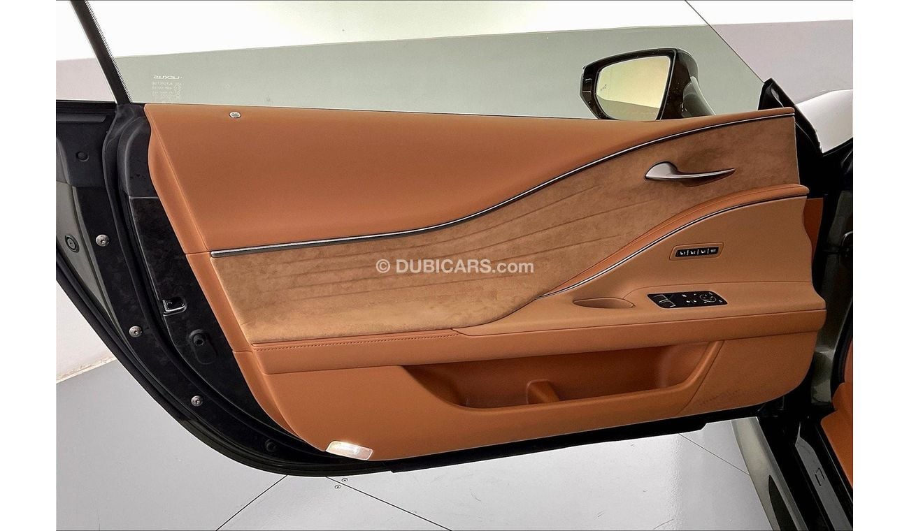 Lexus LC500 Titanium