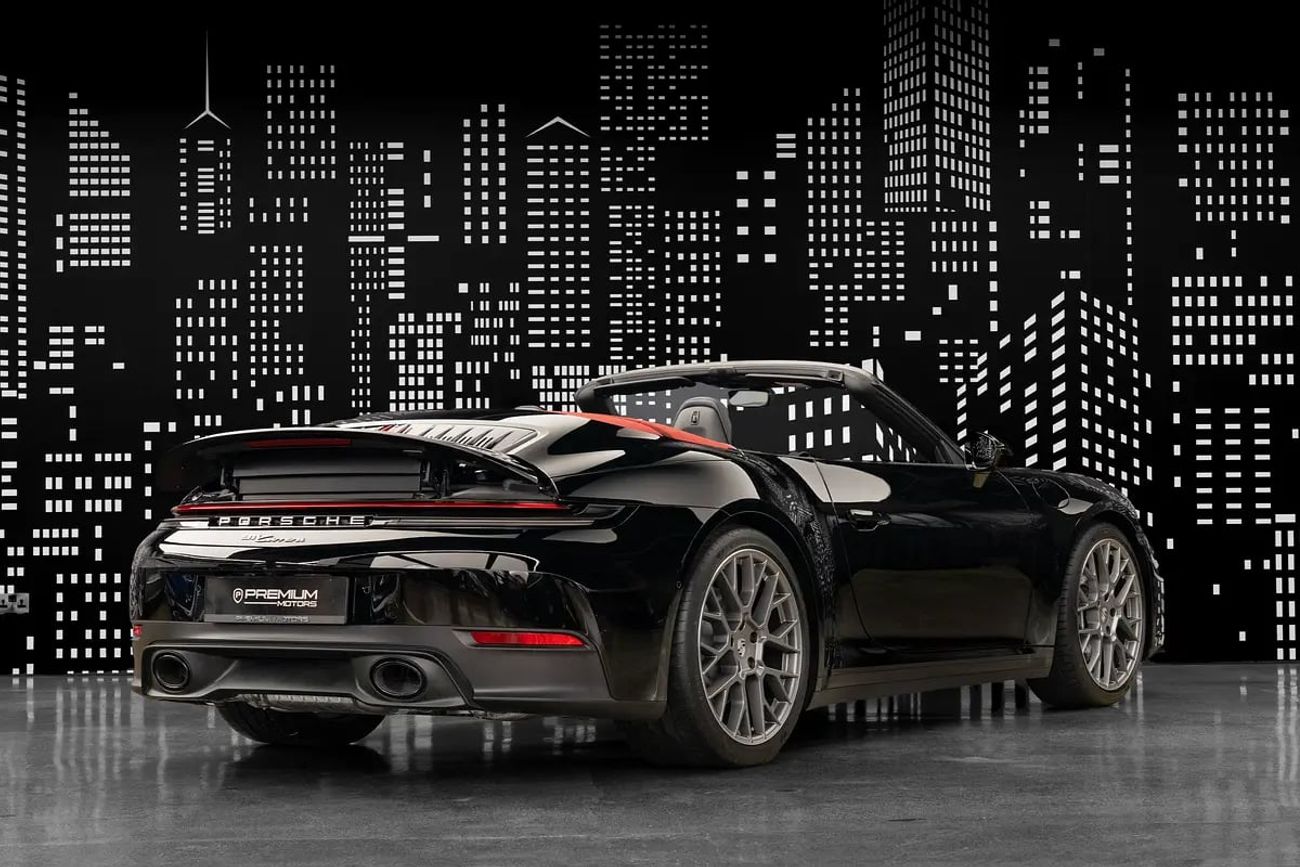 Porsche 911 Carrera 4 3.0L (444 HP) Convertible