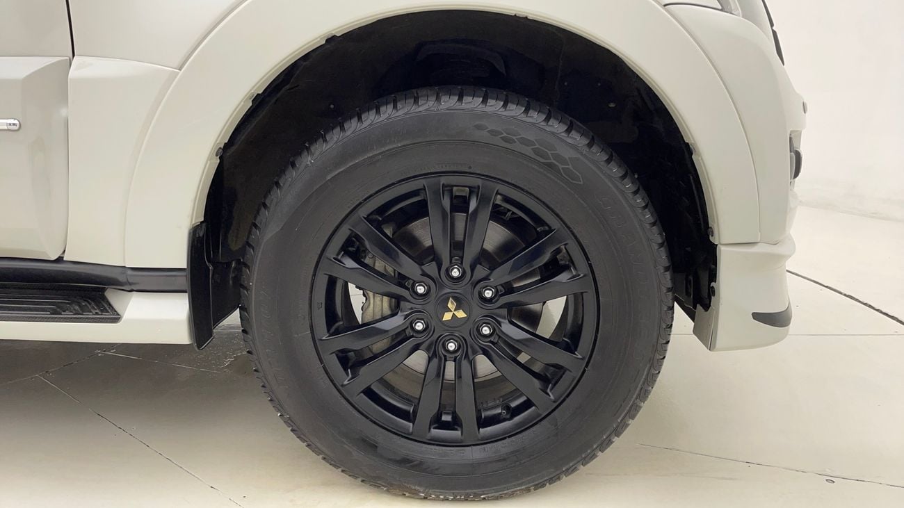 Mitsubishi Pajero GLS H/L SIGNATURE EDITION 3.8 | Zero Down Payment | Home Test Drive