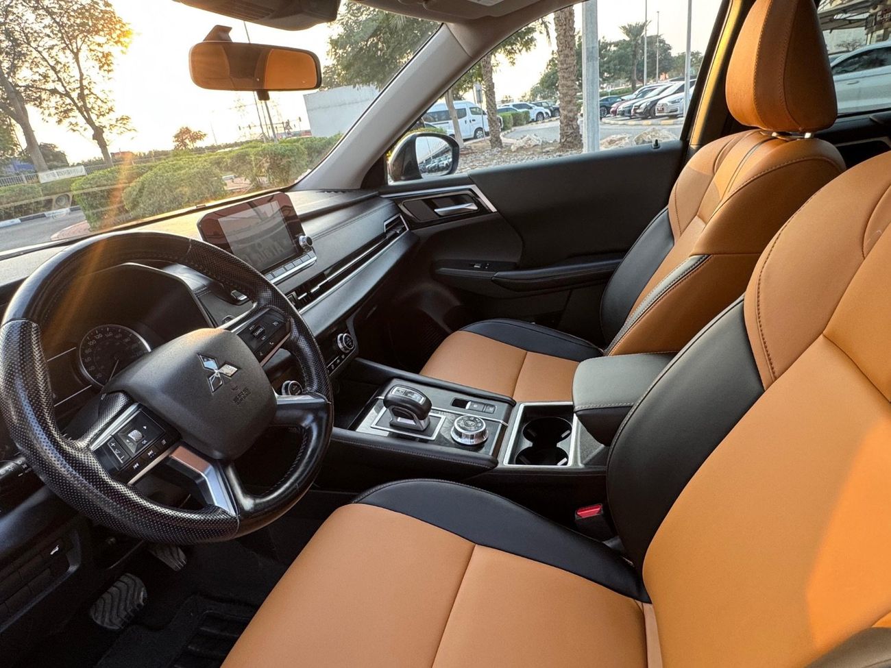 ميتسوبيشي آوتلاندر 2021 LIMITED PANORAMA FULL OPTION 2.4 LEATHER SEATS CANADA SPEC