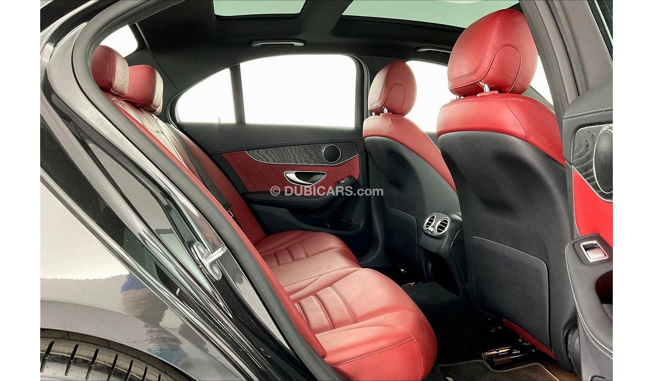 Mercedes-Benz C 200 Premium (AMG Line)