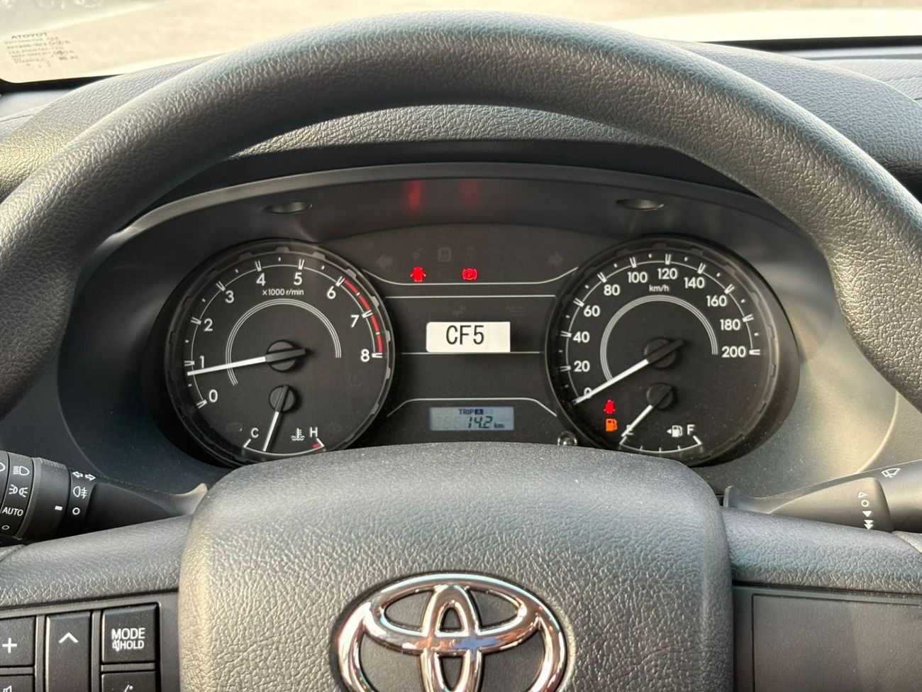 Toyota Hilux 2.0L petrol