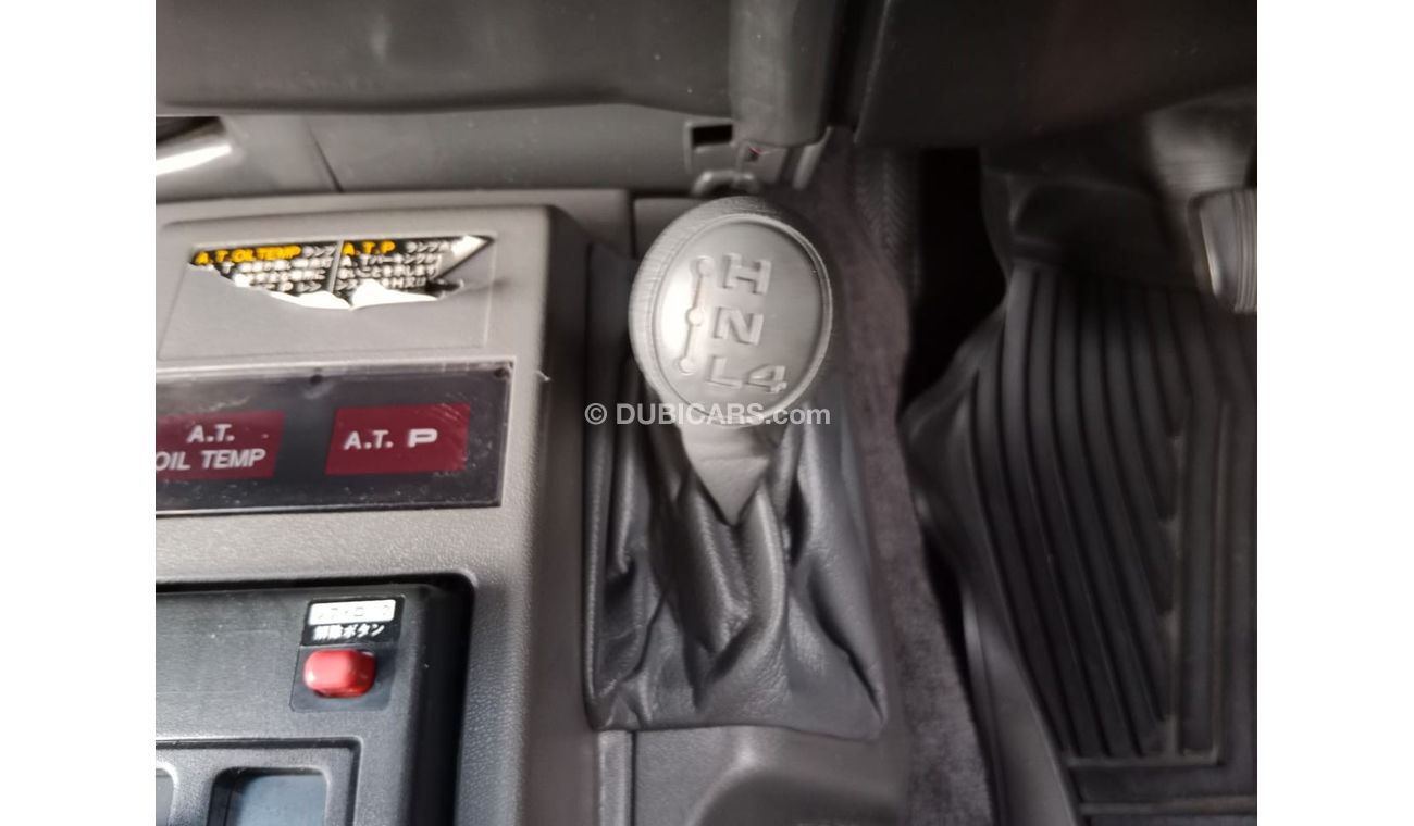تويوتا لاند كروزر TOYOTA LAND CRUISER RIGHT HAND DRIVE(PM1730)