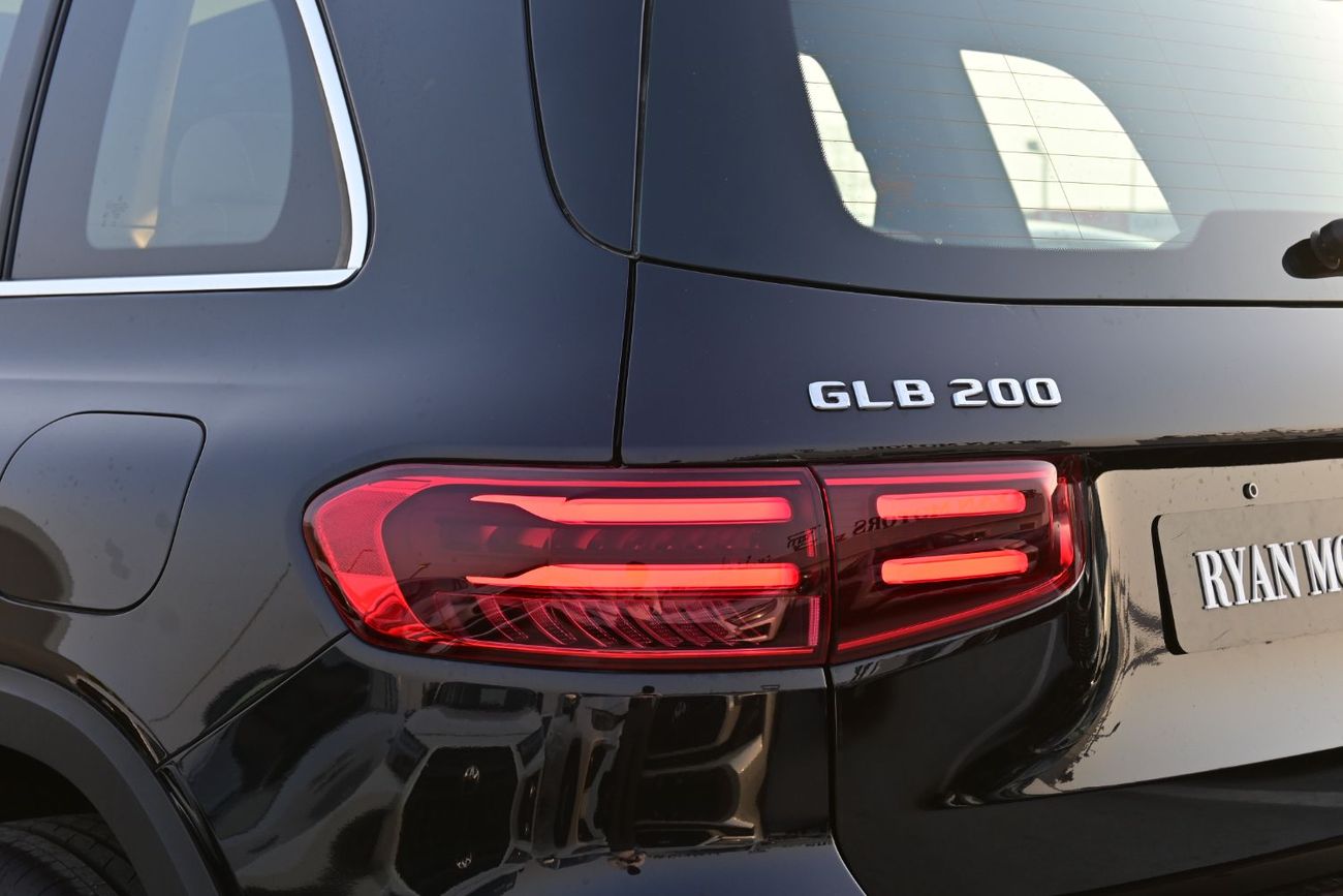 Mercedes-Benz GLB 200 Mercedes-Benz GLB 1.3L Turbo, FWD, Model 2025 Color Black