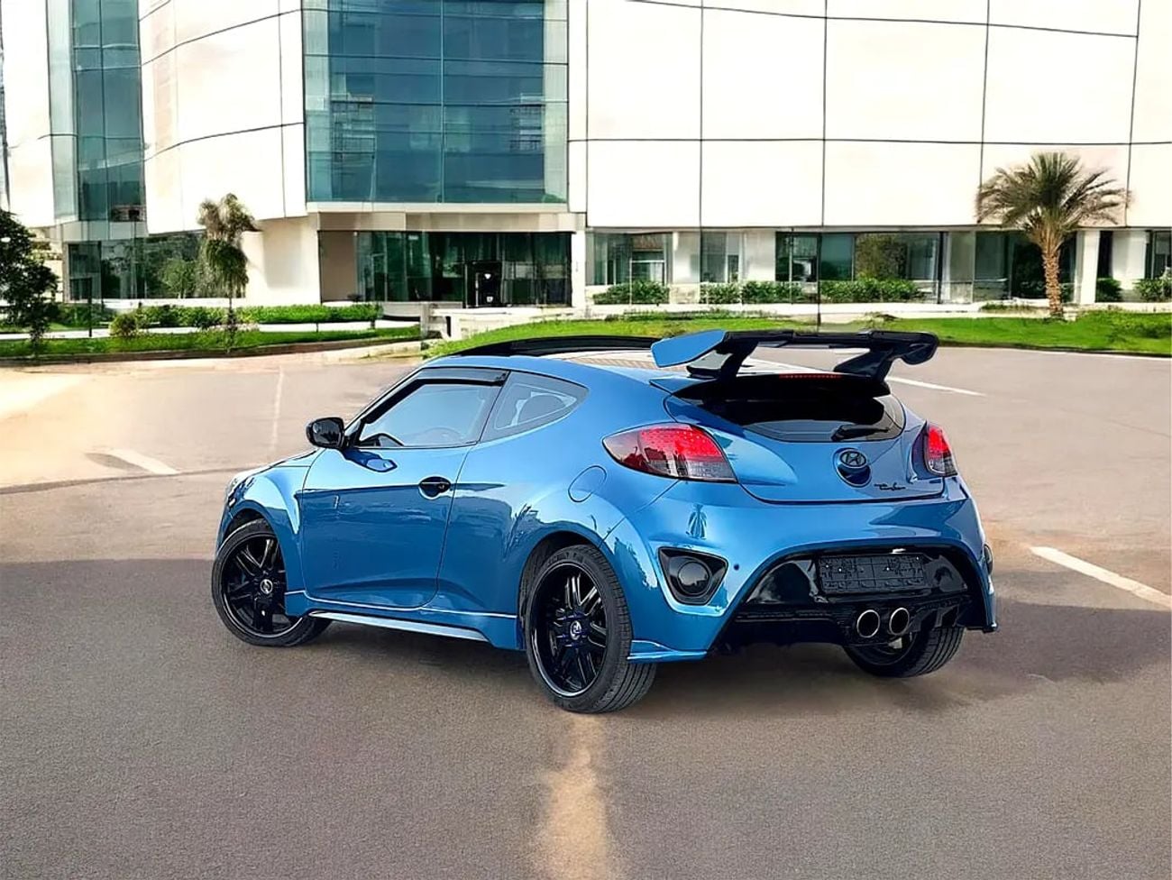 Hyundai Veloster Turbo 1.6L 755 P.M | Turbo GCC Specs - Sporty Hatchback!