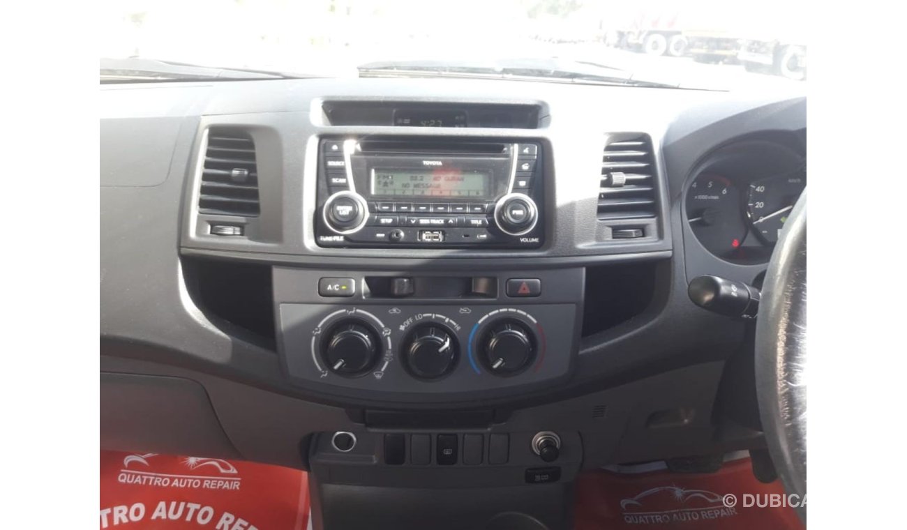 Toyota Hilux Hilux RIGHT HAND DRIVE (Stock no PM 678 )