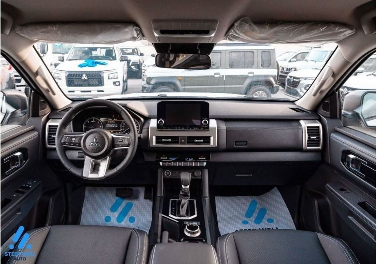 Mitsubishi L200 / Triton Sportero 2024 / First Showroom to have the new Shape / 2.4L Diesel 4WD DSL MT for Export