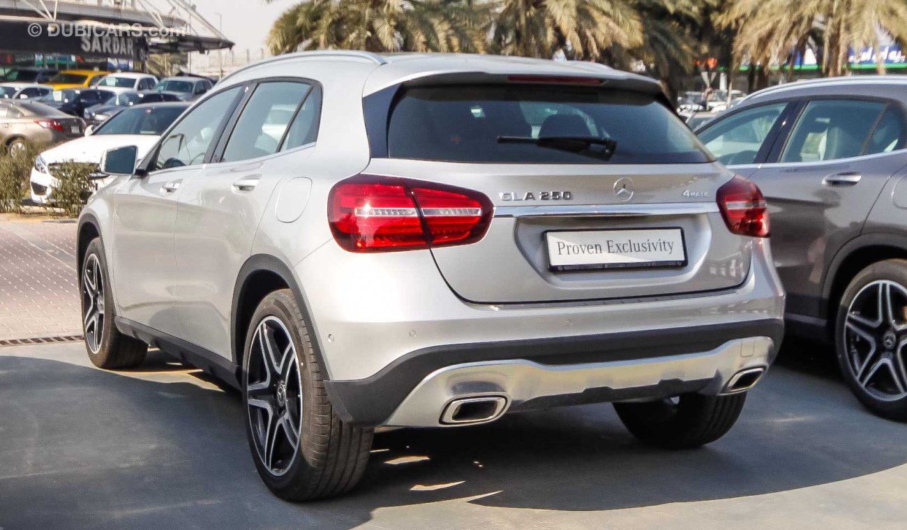 Mercedes-Benz GLA 250 4 Matic